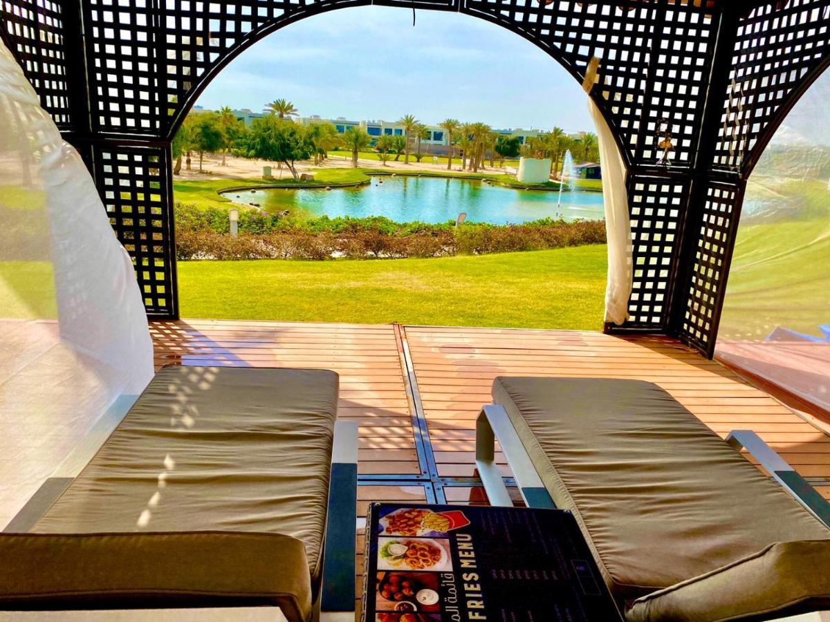 Retaj Salwa Resort & Spa ドーハ エクステリア 写真 View of the golf course at the Four Seasons Resort Scottsdale