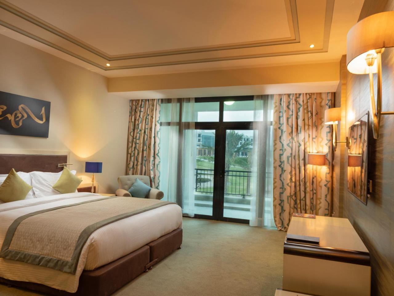Retaj Salwa Resort & Spa ドーハ エクステリア 写真 A room at the hotel