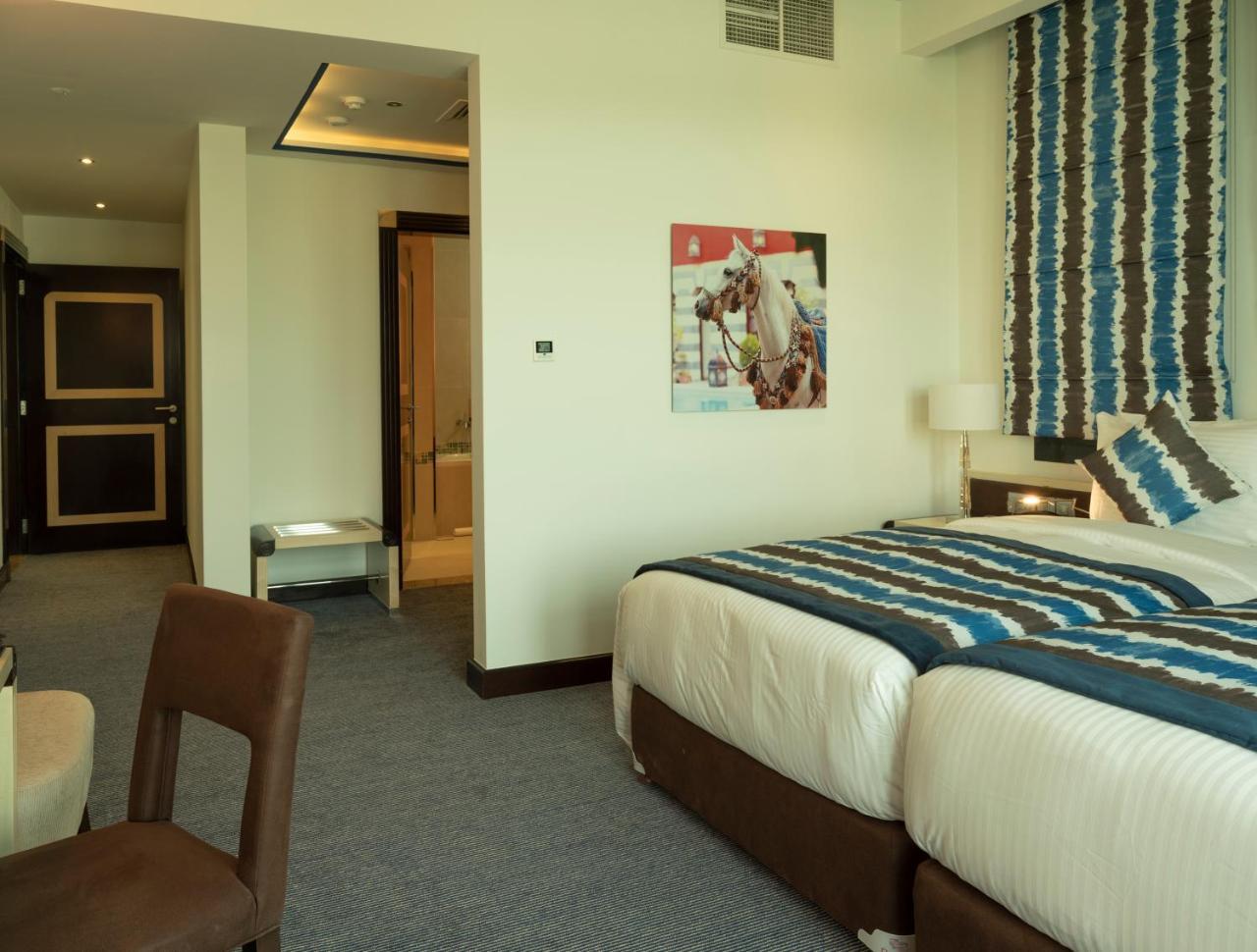Retaj Salwa Resort & Spa ドーハ エクステリア 写真 A room at the hotel