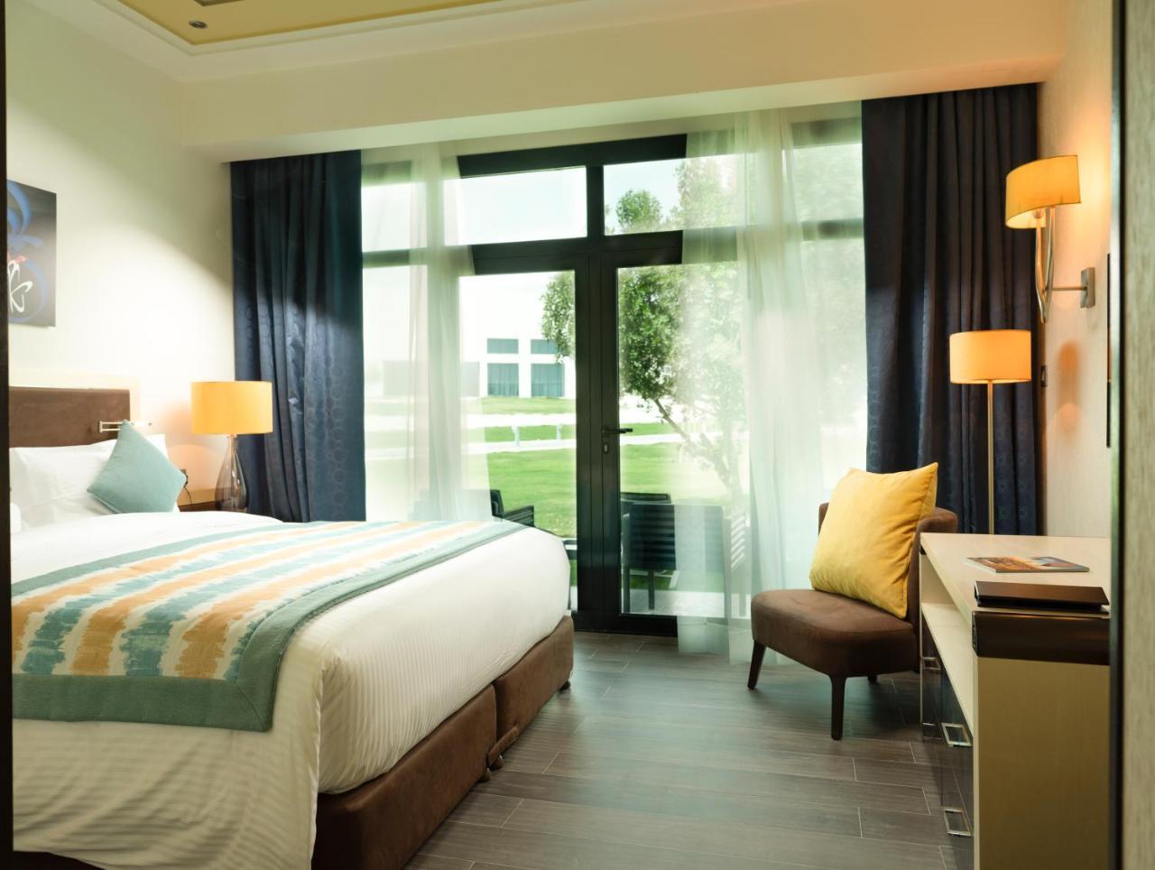 Retaj Salwa Resort & Spa ドーハ エクステリア 写真 A room at the hotel
