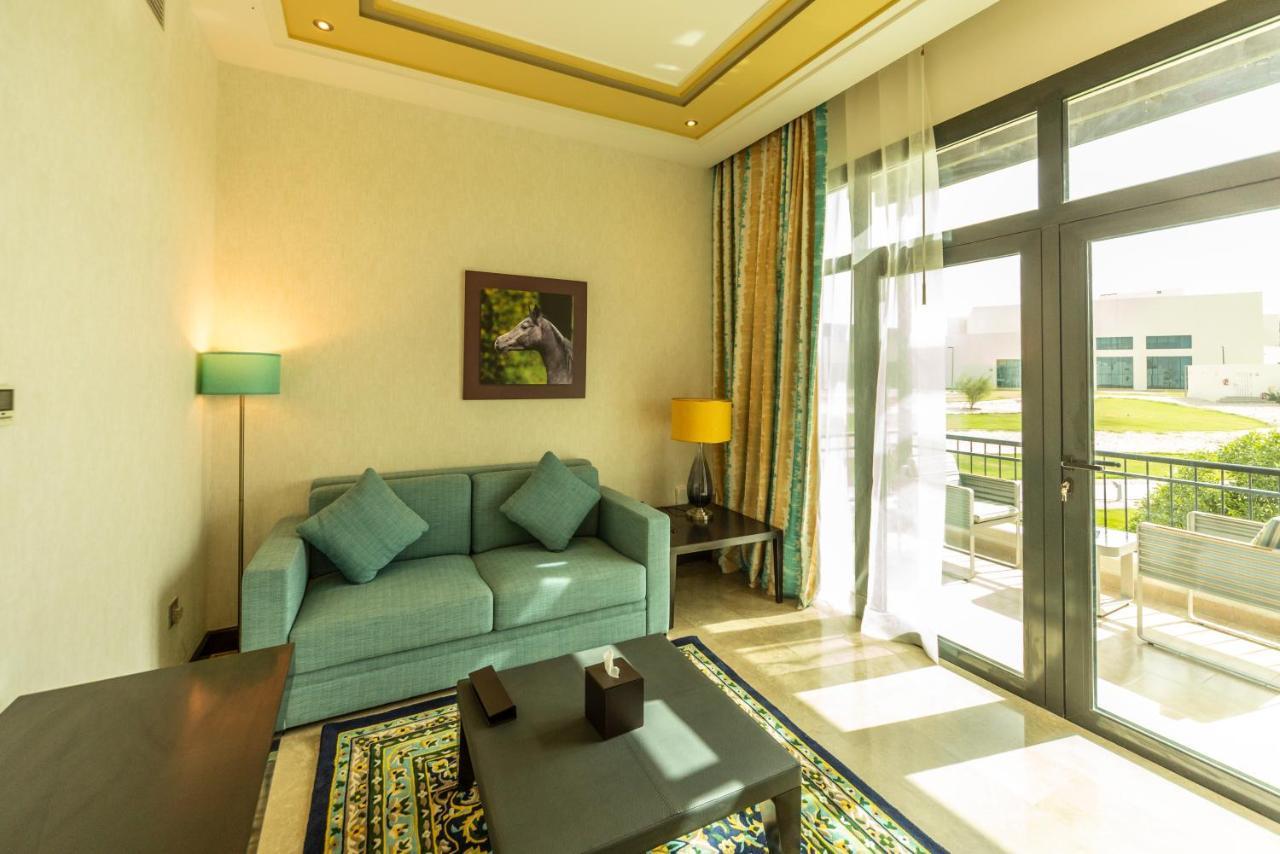 Retaj Salwa Resort & Spa ドーハ エクステリア 写真 A living room at the resort